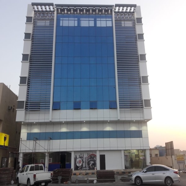 تركيب الواجهات الزجاجية الإستراكشر